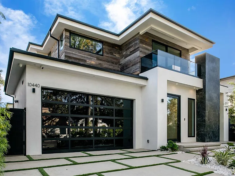 Luxury Home Security: Smart CCTV Systems Designed for Modern Living